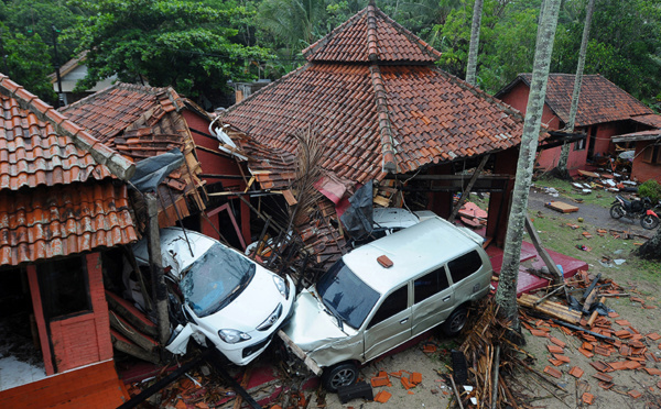 Indonésie: plus de 220 morts après un tsunami "volcanique"