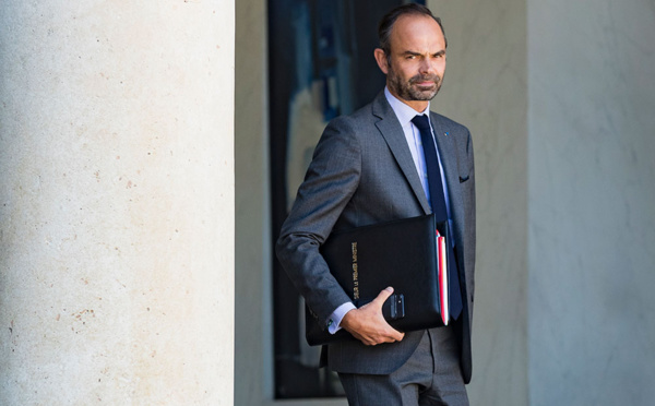 "Gilets jaunes": Philippe au 20H de TF1 pour des annonces "d'ordre public" face aux violences