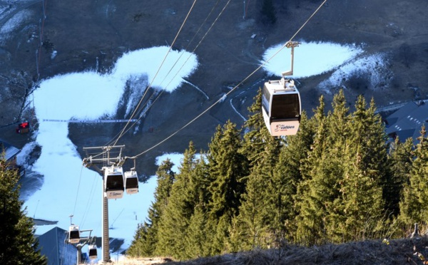 Un Britannique meurt en tombant d'un télésiège à Méribel
