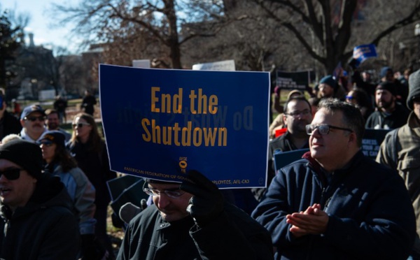"Shutdown": première paie non versée aux fonctionnaires américains