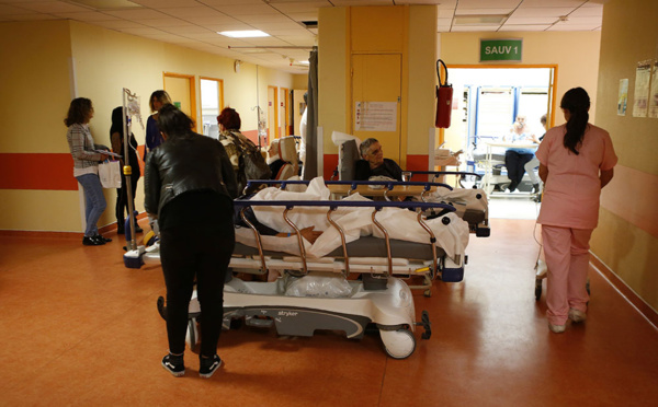 Patiente décédée aux urgences de Lariboisière: l'enquête interne pointe "dysfonctionnements" et manque de moyens