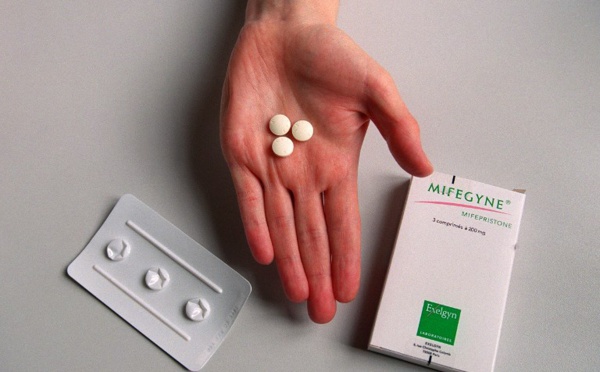 Des députés demandent une commission d'enquête sur des avortements et stérilisations forcés à La Réunion