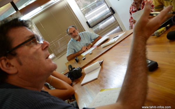 Jacqui Drollet tente de calmer le jeu avec le Tahoeraa...et les journalistes 