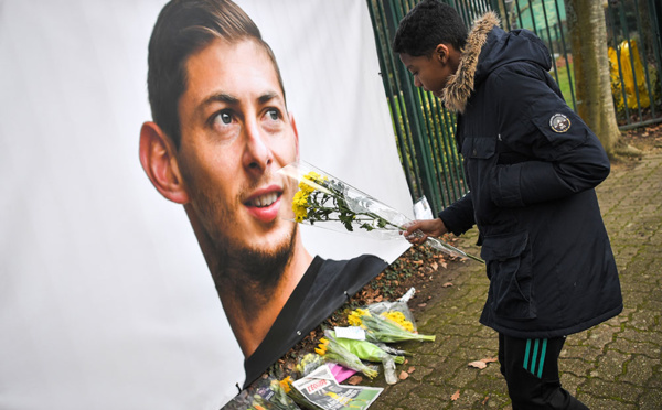 Fin des recherches pour retrouver le footballeur Emiliano Sala