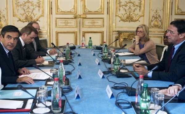 Crise Calédonie: les tensions persistent avant l'élection d'un nouveau gouvernement