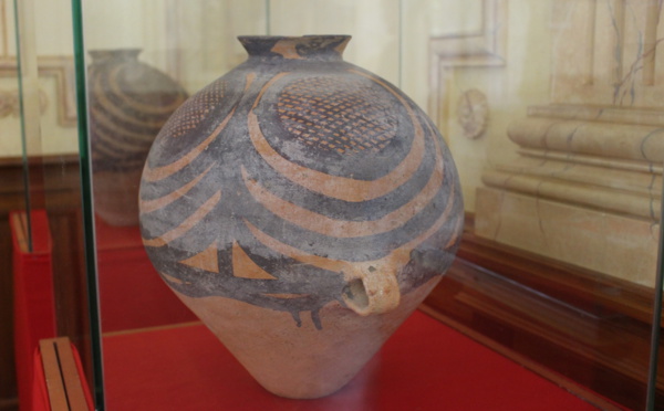 Des antiquités exposées à la présidence, certaines ont 10 000 ans
