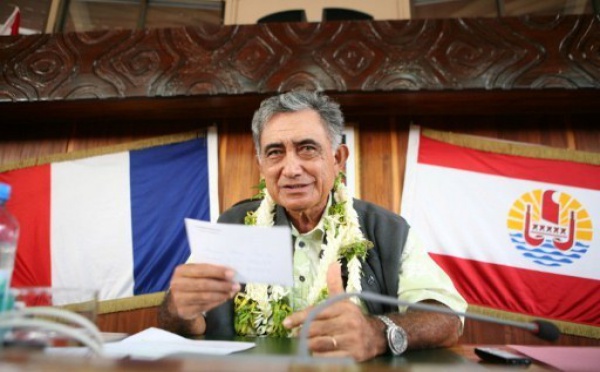 Débat sur la décolonisation repoussé, plan de redressement presque bouclé