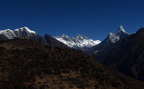 Népal: sept morts dans un crash d'hélicoptère, dont un ministre