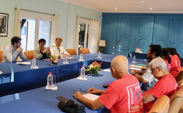 Annick Girardin rencontre l'association 193