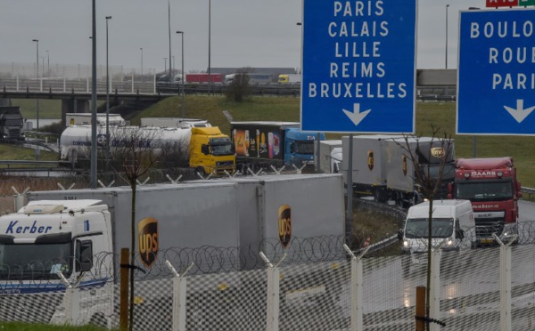 Brexit: troisième jour de grève du zèle des douaniers, bientôt reçus par Darmanin