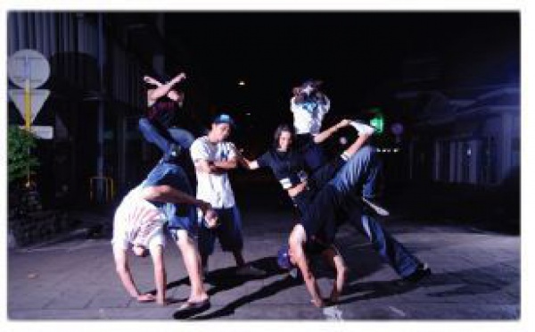 Hip-Hop:  "Yes we dance", le 20 août 2011 sur la place Vaiete.