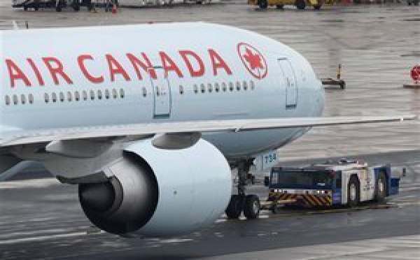 Un Boeing d’Air Canada contraint d’atterrir en urgence à Sydney