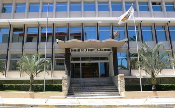 N-Calédonie: le climat politique reste tendu avant la visite de Sarkozy
