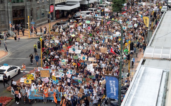 Climat: manif mondiale de la jeunesse pour sauver la planète