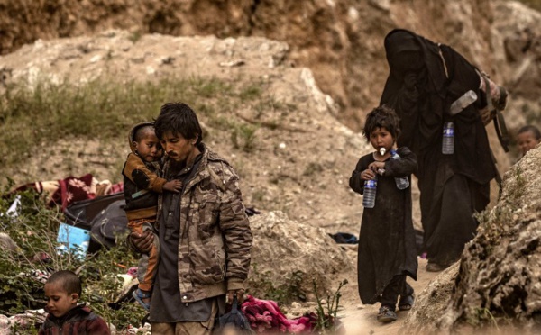 Paris rapatrie pour la première fois de Syrie des enfants de jihadistes