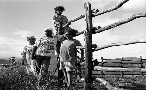 Troubles fonciers à Tanna : la police envoie treize policiers