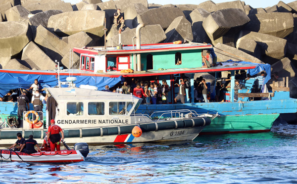 France: un navire de 120 migrants intercepté à La Réunion