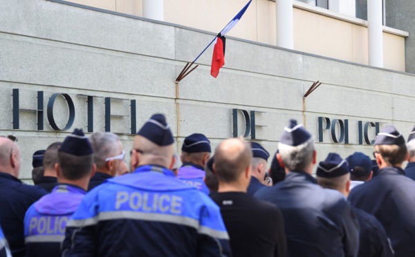 Castaner installe la Cellule alerte prévention suicide de la police nationale