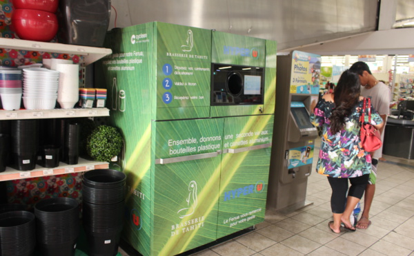 Des machines à collecter plastique et aluminium en supermarché