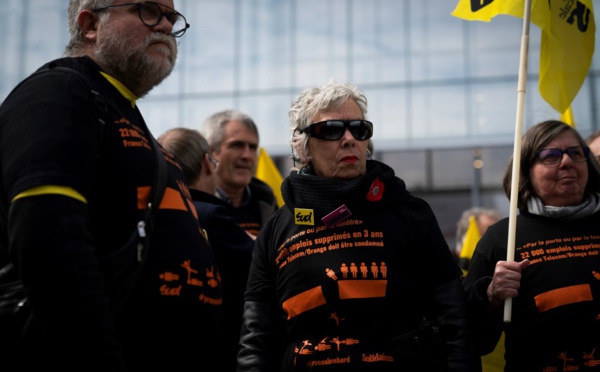 Suicides à France Télécom: début du procès de l'entreprise et de ses ex-dirigeants