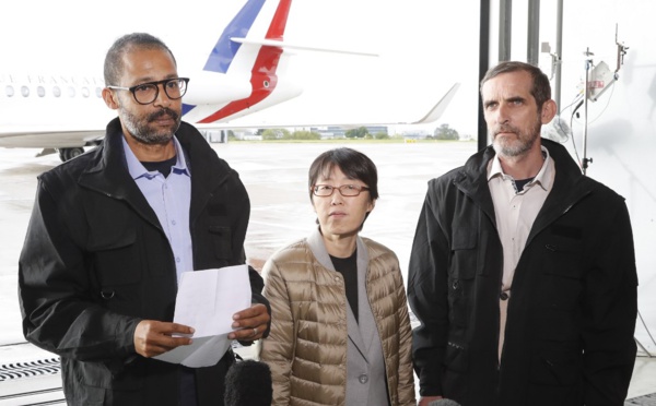 Français libérés au Burkina: la prise de risques en question