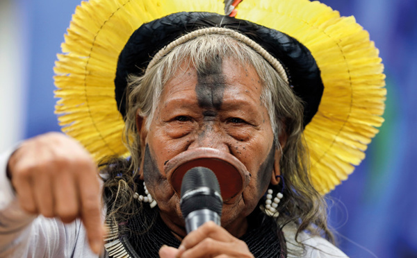 Le chef indigène brésilien Raoni en Europe pour défendre l'Amazonie