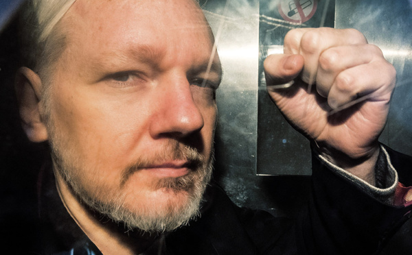 Suède: la justice relance les poursuites pour viol contre Julian Assange