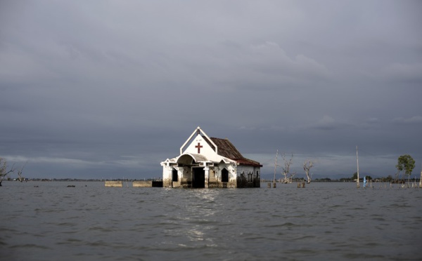 Aux Philippines, ces villages qui s'enfoncent inexorablement dans le sol