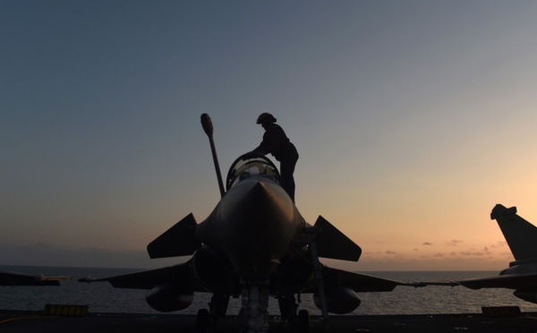 Indonésie: atterrissage en urgence d'avions de combat français