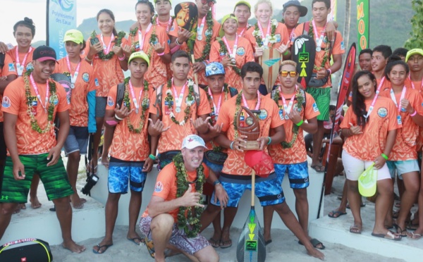 Va’a Scolaire – Eimeo Race 2019 : La victoire pour le collège de Bora Bora