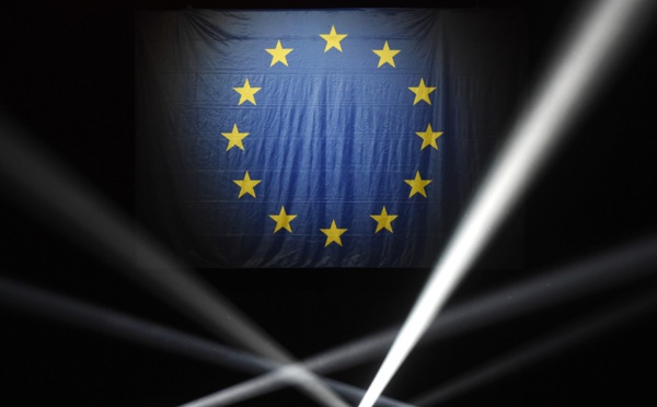 Les Européens aux urnes dans 21 pays, poussée attendue des eurosceptiques