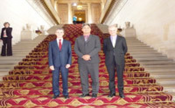 Deux nouveaux ambassadeurs de France à Canberra et à Port-Vila