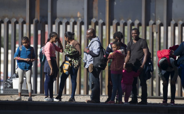 Migrants: Mexico tente d'amadouer Trump en déployant 6.000 hommes