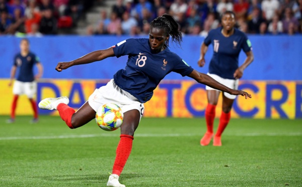 Bleues: la fête continue, le plus dur commence