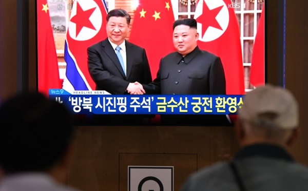Xi Jinping accueilli chaleureusement en Corée du Nord