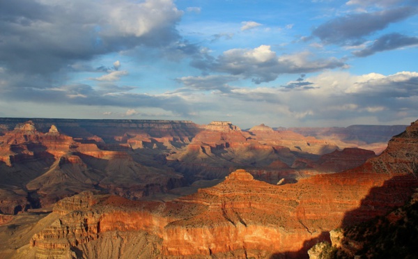 Adolescentes mortes lors d'un voyage organisé: quand le "rêve américain" vire au "cauchemar"
