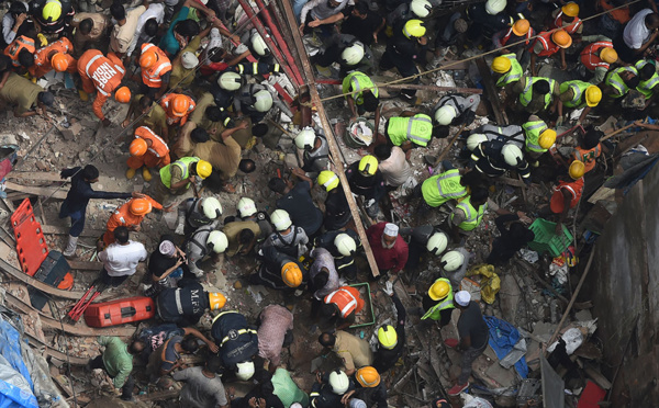 Inde : quatre morts, douze disparus dans l'effondrement d'un bâtiment à Bombay