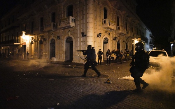 Le Défenseur des droits recommande une "reflexion approfondie" sur les grenades de désencerclement