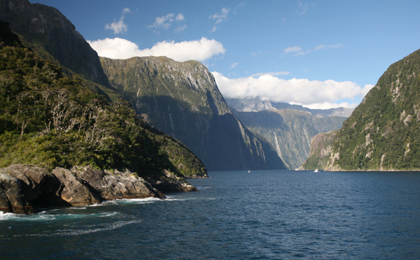 À Milford Sound, la montagne prend le large !