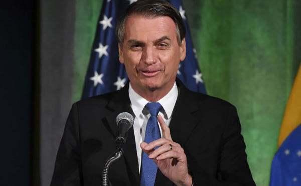 Incendies en Amazonie: Bolsonaro sous pression internationale, manifestations vendredi