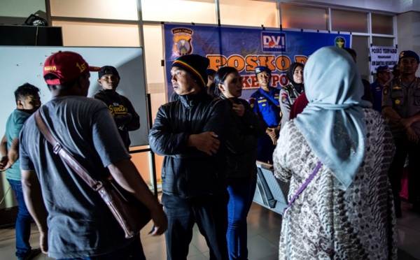 Indonésie: 22 personnes portées disparues après l'incendie d'un ferry