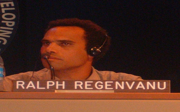 Limogeage du ministre de la justice sur fond de polémique anti-OMC