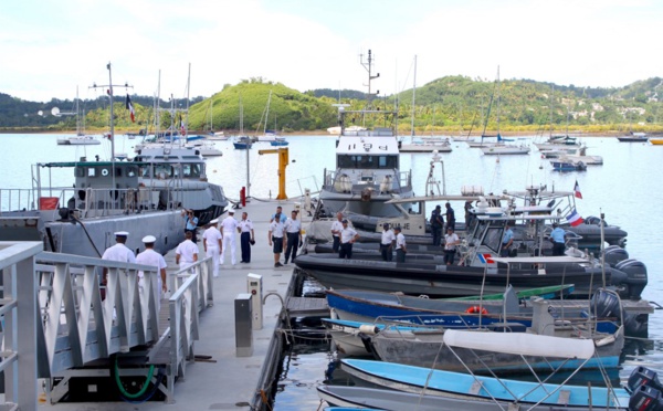 Mayotte: Girardin présente un dispositif renforcé de lutte contre l'immigration clandestine