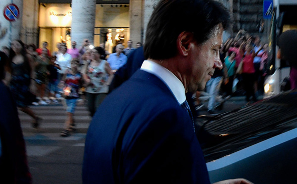 Italie: Conte veut un gouvernement "plus juste" et "au premier plan" européen
