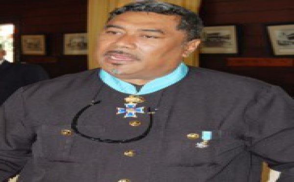 Le Président du Parlement de Tonga arrêté à sa descente d’avion