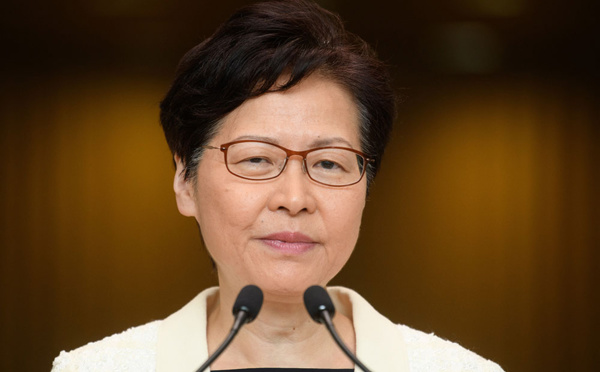 Hong Kong : l'exécutif renonce finalement au texte controversé sur les extraditions