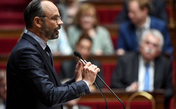 Municipales: un ministre pourra être candidat mais pas cumuler s'il est élu maire