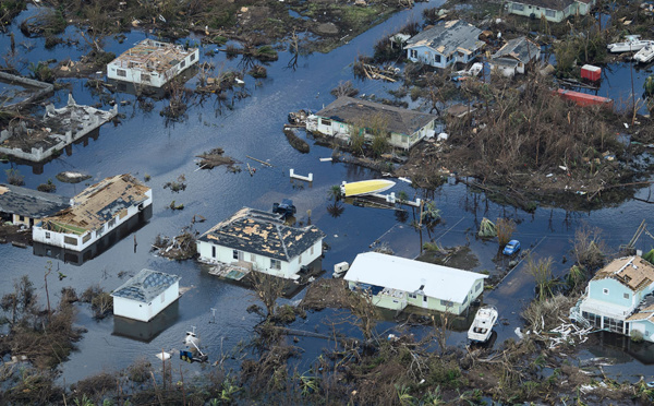 Aux Bahamas, l'attente interminable des proches des sinistrés de l'ouragan Dorian