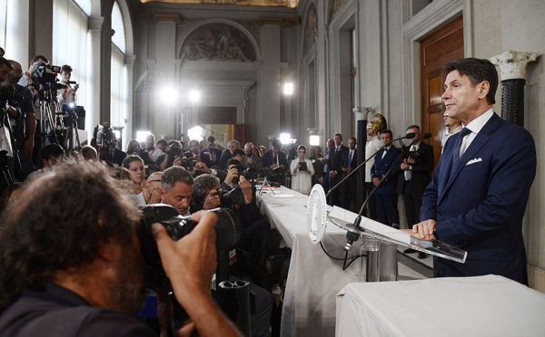 L'Italie se dote d'un gouvernement pro-européen et penchant à gauche