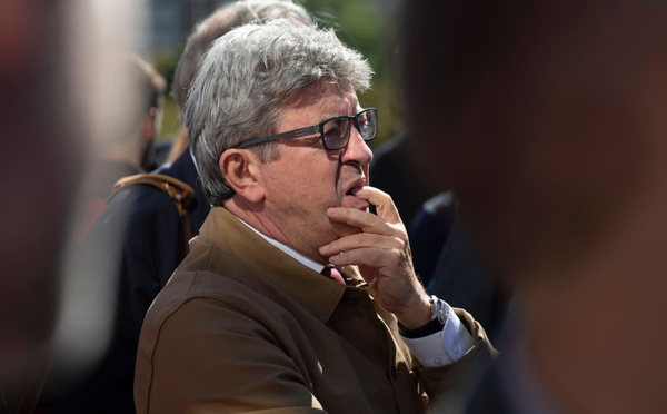 Tensions et vidéos au procès Mélenchon, jugé pour la perquisition mouvementée à LFI